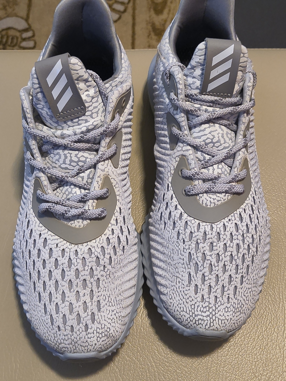 Adidas Alpha Bounce 3